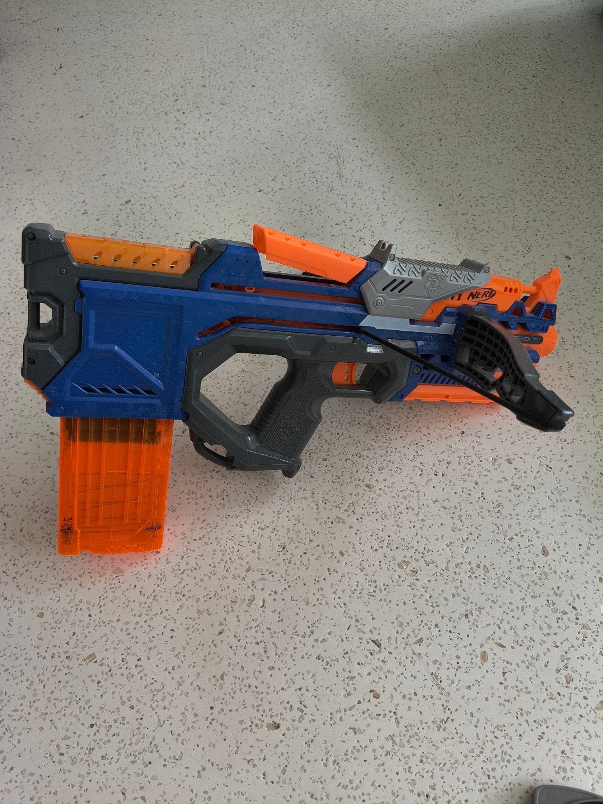 Nerf Crossbolt Blaster met Magazijn, Ophalen of Verzenden, Gebruikt