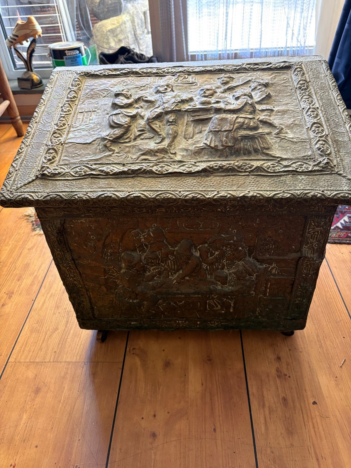 Antieke Bronzen Kist met Reliëfdecoratie, Ophalen of Verzenden, Brons