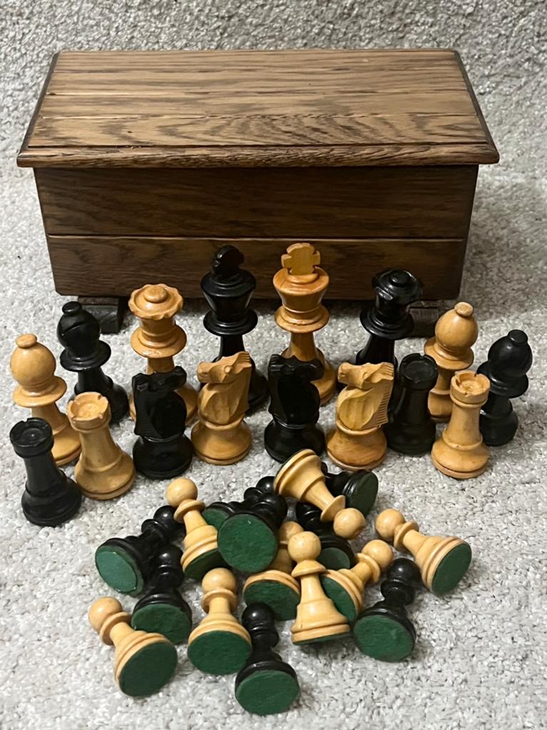 Vintage Staunton verzwaard Schaakstukken met Houten Doos, Hobby en Vrije tijd, Gezelschapsspellen | Bordspellen, Ophalen of Verzenden
