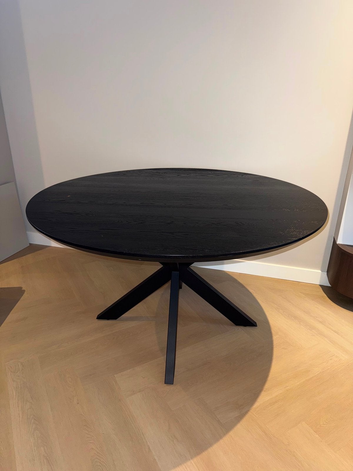 Eetkamertafel Zitmaxx rond zwart 140cm, Huis en Inrichting, Tafels | Eettafels, Ophalen, Zo goed als nieuw, Rond, 100 tot 150 cm