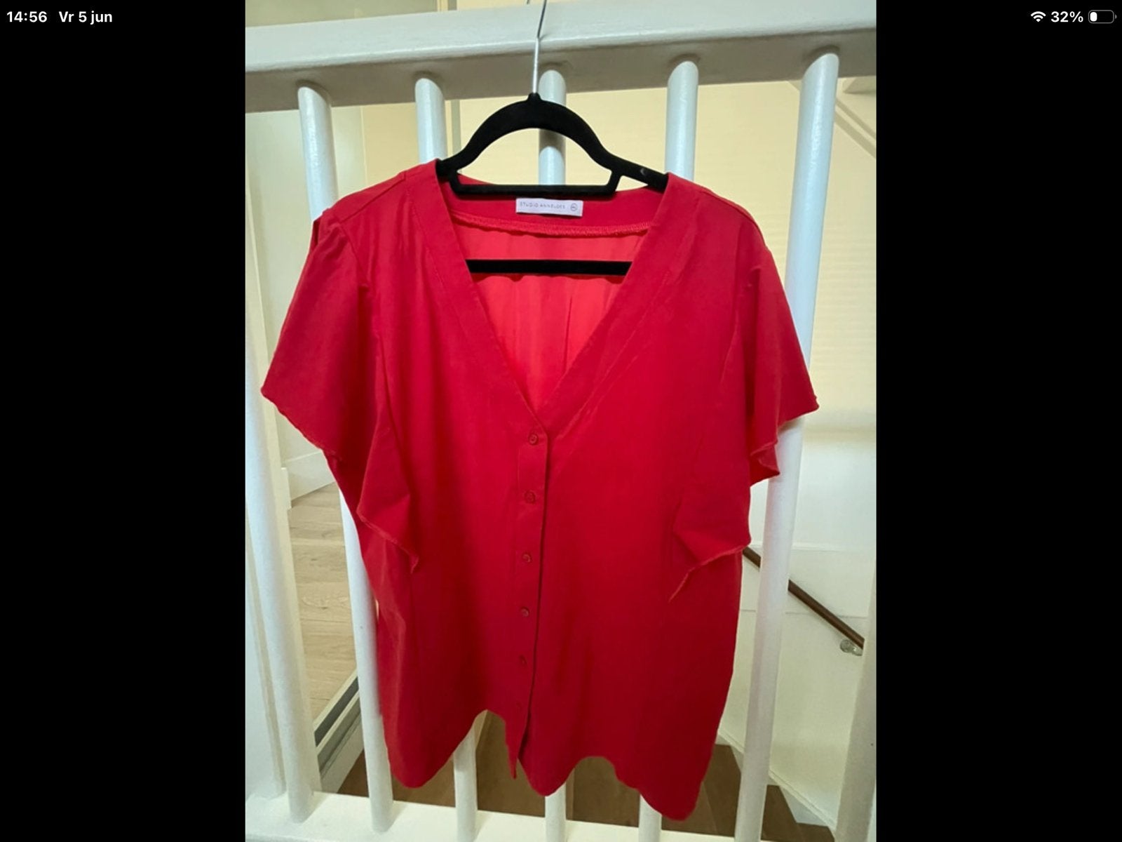 Mooie rode blouse van Studio Anneloes. XXL., Kleding | Dames, Ophalen of Verzenden, Zo goed als nieuw, Maat 42/44 (L), Rood