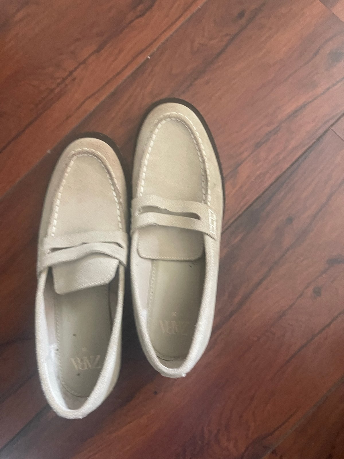Zo goed als nieuwe beige Zara instappers - Maat 38, Ophalen of Verzenden, Zo goed als nieuw, Beige, Instappers