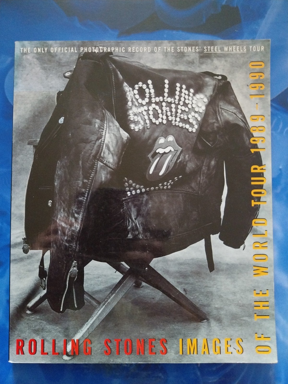 BOEK - ROLLING STONES  - images of the world tour 1989-1990, Ophalen of Verzenden, Zo goed als nieuw, Artiest