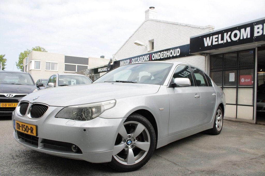 BMW 5-serie 525i / Navi / Automaat / Stoelmemory / CruiseCon, Auto's, BMW, Bedrijf, Te koop, 5-Serie, ABS, Airbags, Airconditioning