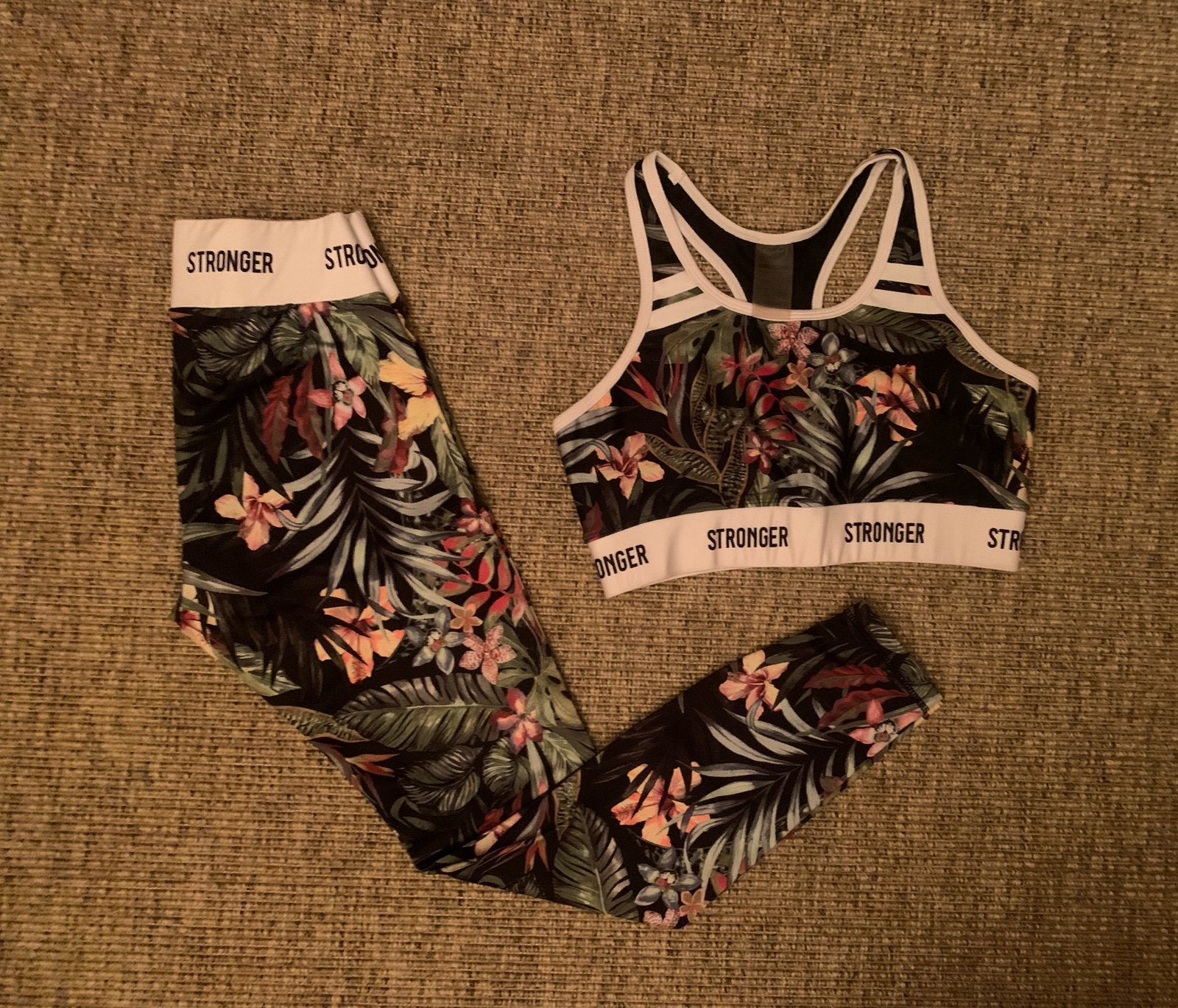 STRONGER set vietnam maat S / M, Kleding | Dames, Zwart, Ophalen of Verzenden, Maat 36 (S), Fitness of Aerobics