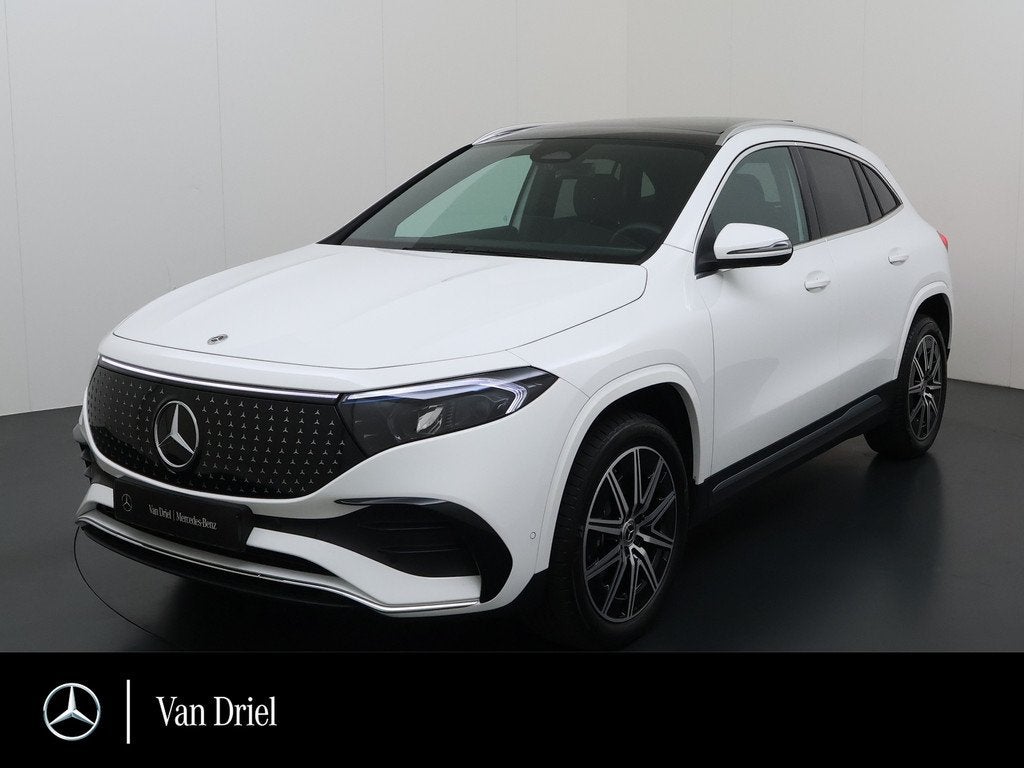 Mercedes-Benz EQA 300 4MATIC AMG Line 71 kWh | Pano Memory S, Auto's, Mercedes-Benz, Automaat, Gebruikt, Zwart, Wit