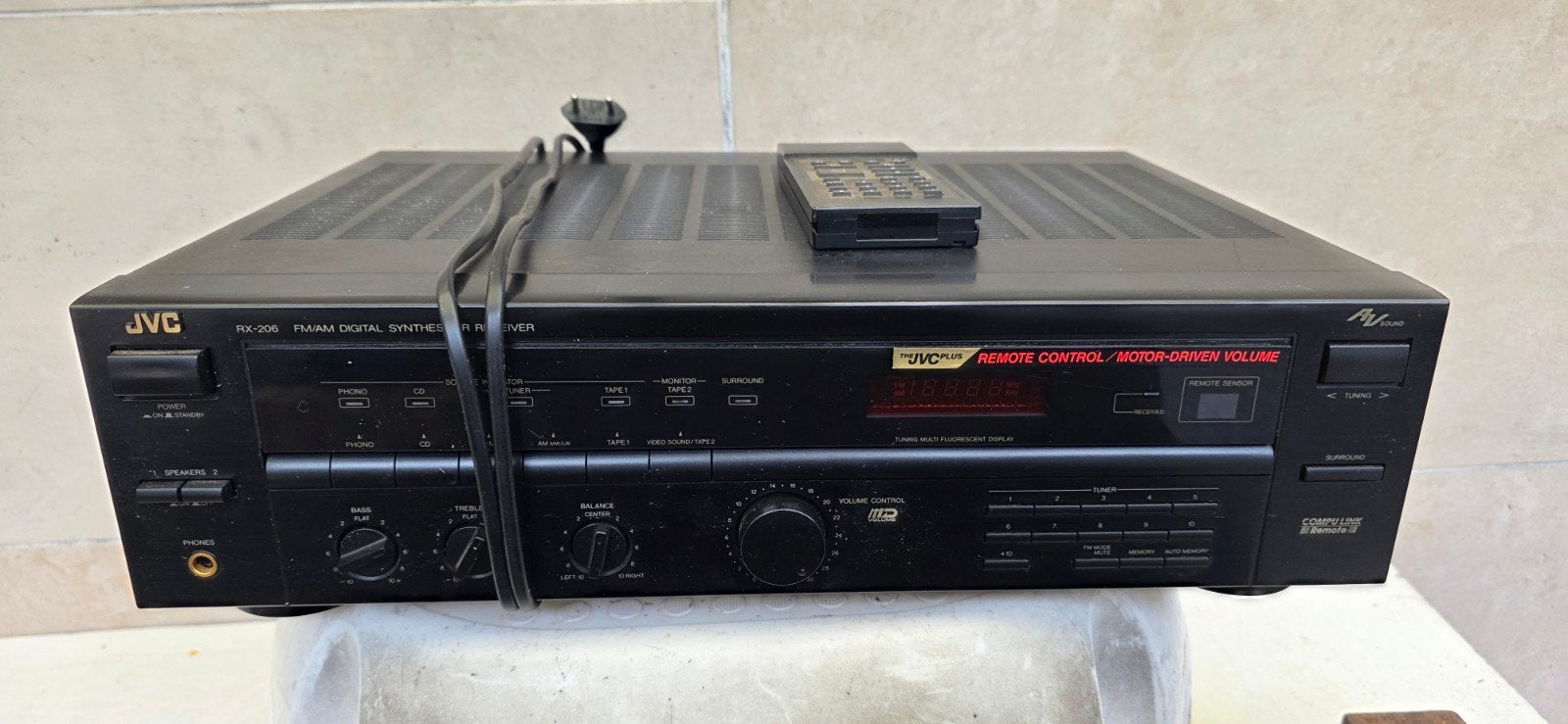 bijna gratis af te halen.JVC RX-206 FM/AM Digital Synthesize, Ophalen