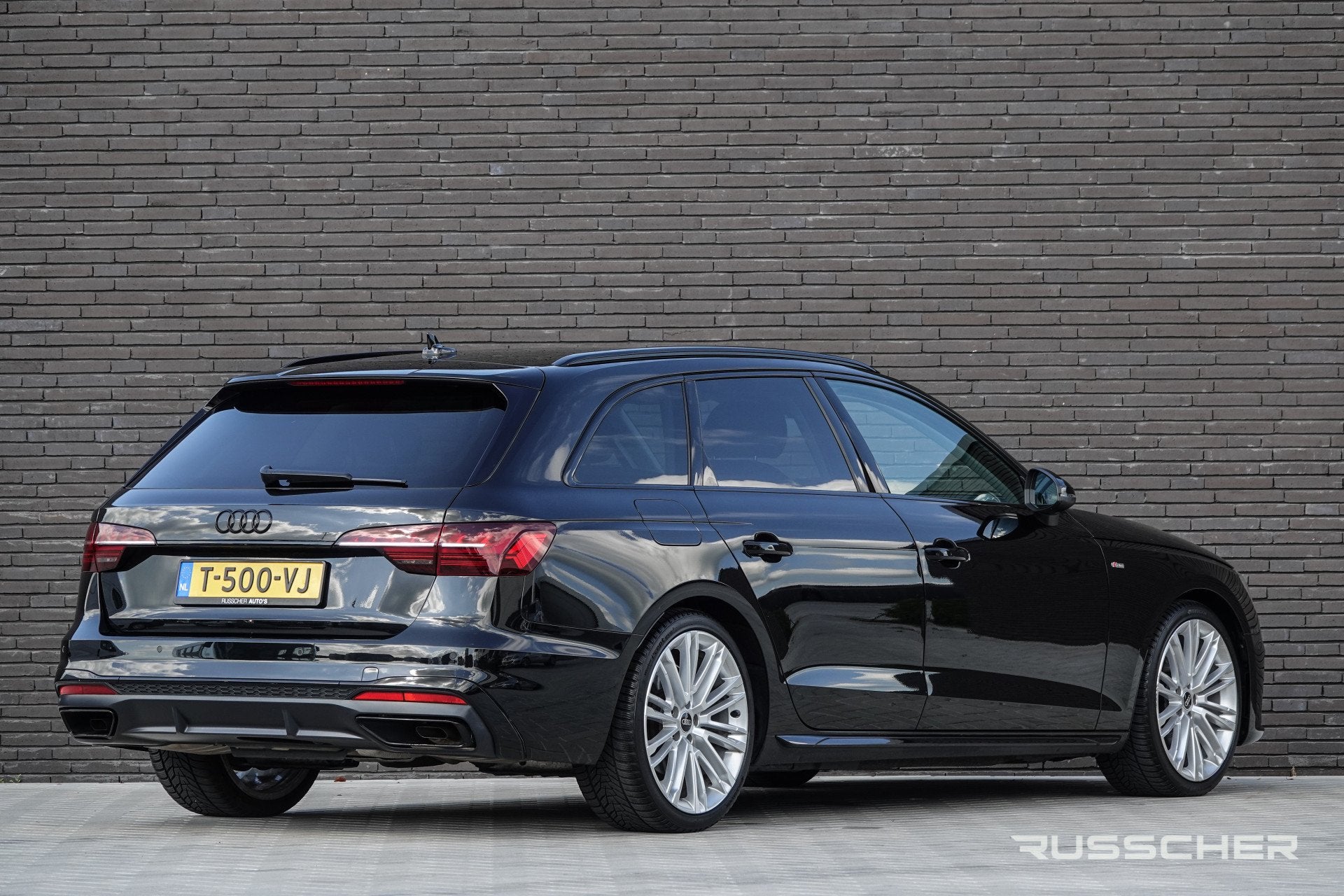 Audi A4 Avant 35TFSI 150Pk Aut. | S-Line | LED | Black Optie, Stof, Gebruikt, A4, Zwart