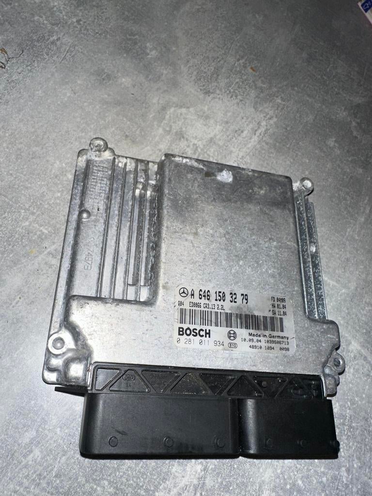 ECU Module Mercedes-Benz W203 2.2 CDI 0281011934 A6461503279, Auto-onderdelen, Ophalen of Verzenden, Gebruikt, Mercedes-Benz