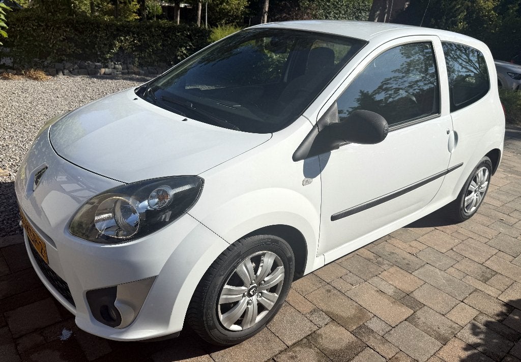 Renault Twingo 1.2-16V Authentique eco wit met nieuwe banden, 839 kg, 4 cilinders, 4 stoelen, Wit