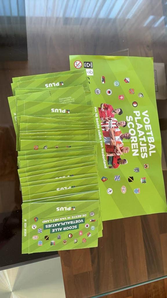 Plusmarkt voetbalplaatjes - 40 stuks alleen ophalen, Verzamelen, Supermarktacties, Plus, Ophalen