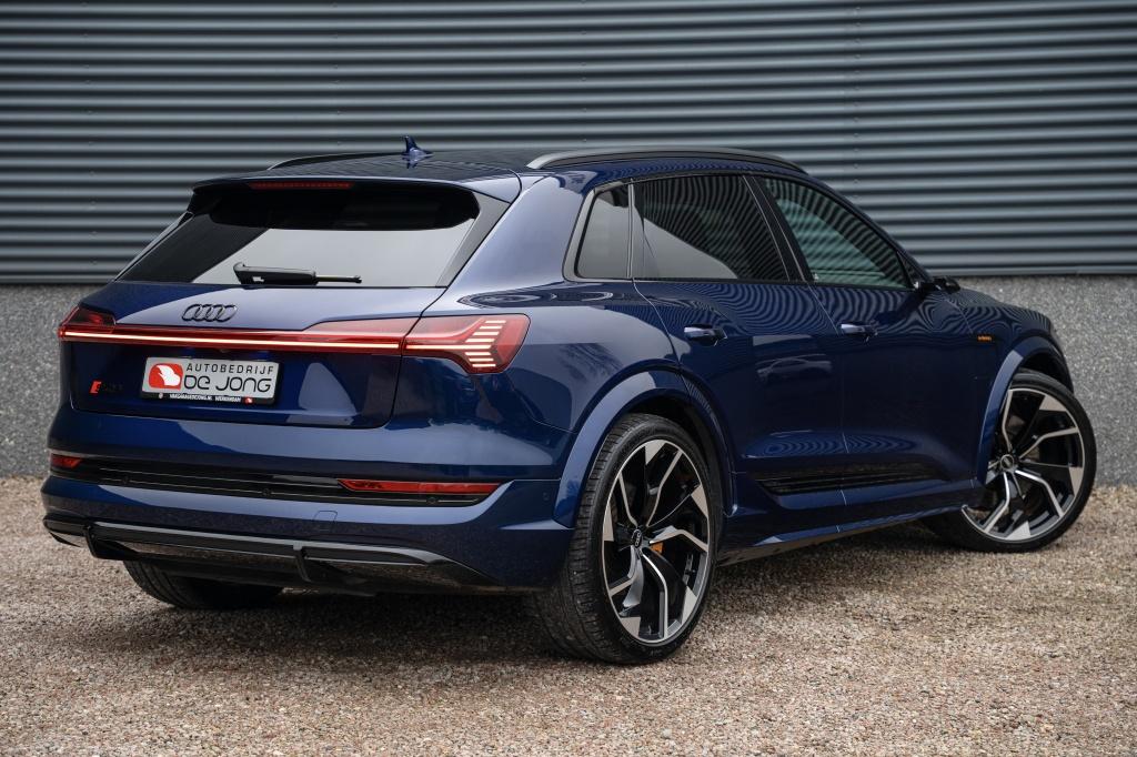 Audi e-tron S quattro 503PK | Nightvision | RS-Stoelen | 23', Auto's, 12 maanden, 0 cilinders, Zwart, Blauw