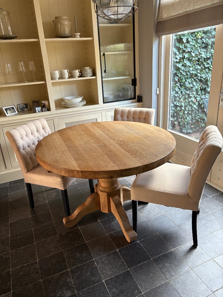 Massief eiken ronde eettafel Ø120cm met karakteristieke voet, Huis en Inrichting, Ophalen, Gebruikt, Landelijk en bourgondisch, met een klassieke uitstraling.