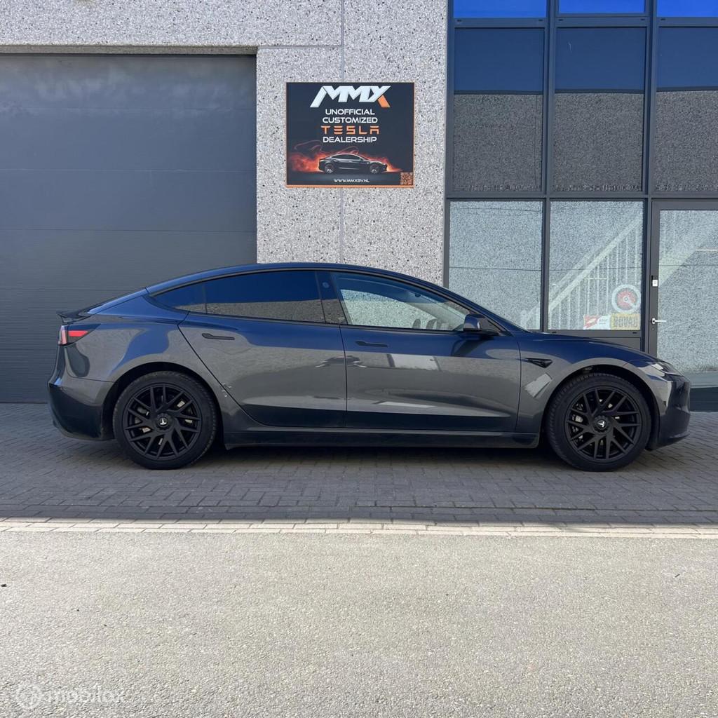 Tesla Model 3 Standard Range HIGHLAND + MMX PACK + TREKHAAK, Automaat, Achterwielaandrijving, Gebruikt, Zwart