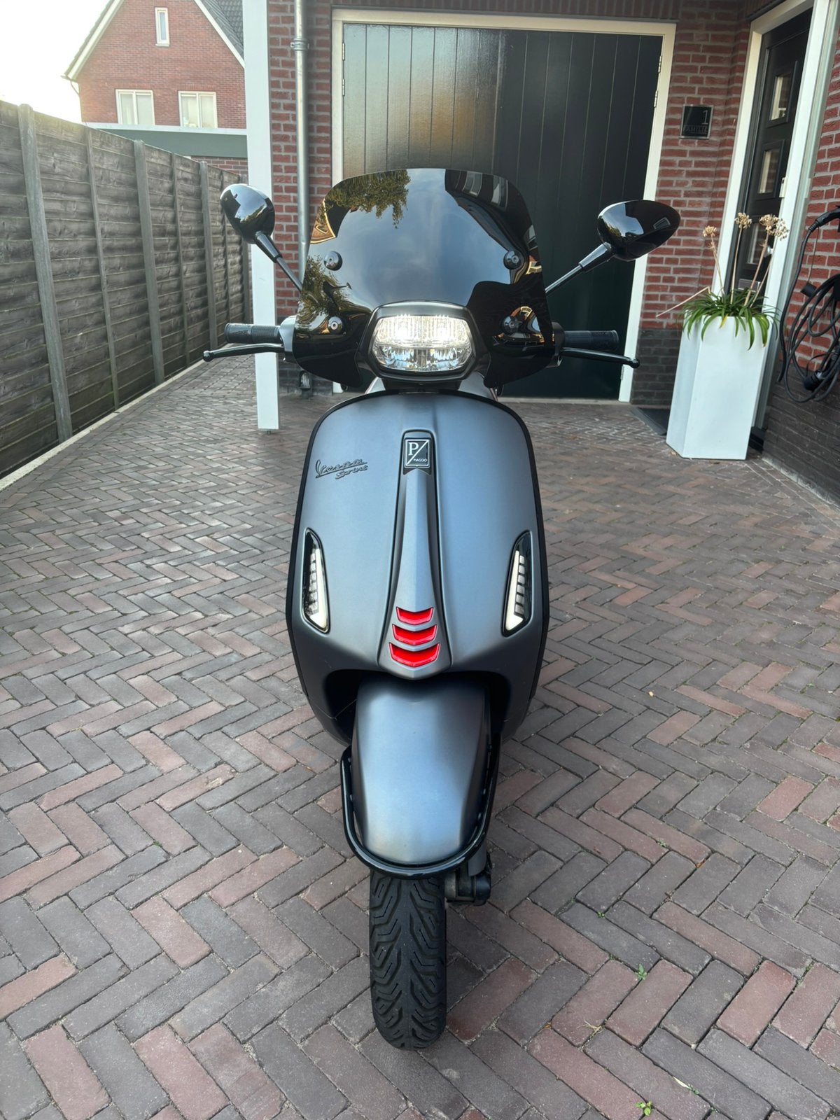 Vespa Sprint 50cc – Zeer nette staat, Ophalen, Overige modellen, Maximaal 45 km/u, Zo goed als nieuw