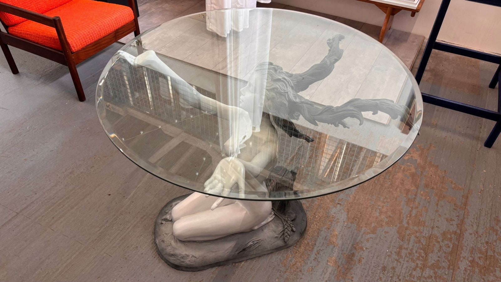 SALE Vrouw bronzen beeld / onderstel tafel, Huis en Inrichting, Tafels | Salontafels, Ophalen, ., ., .