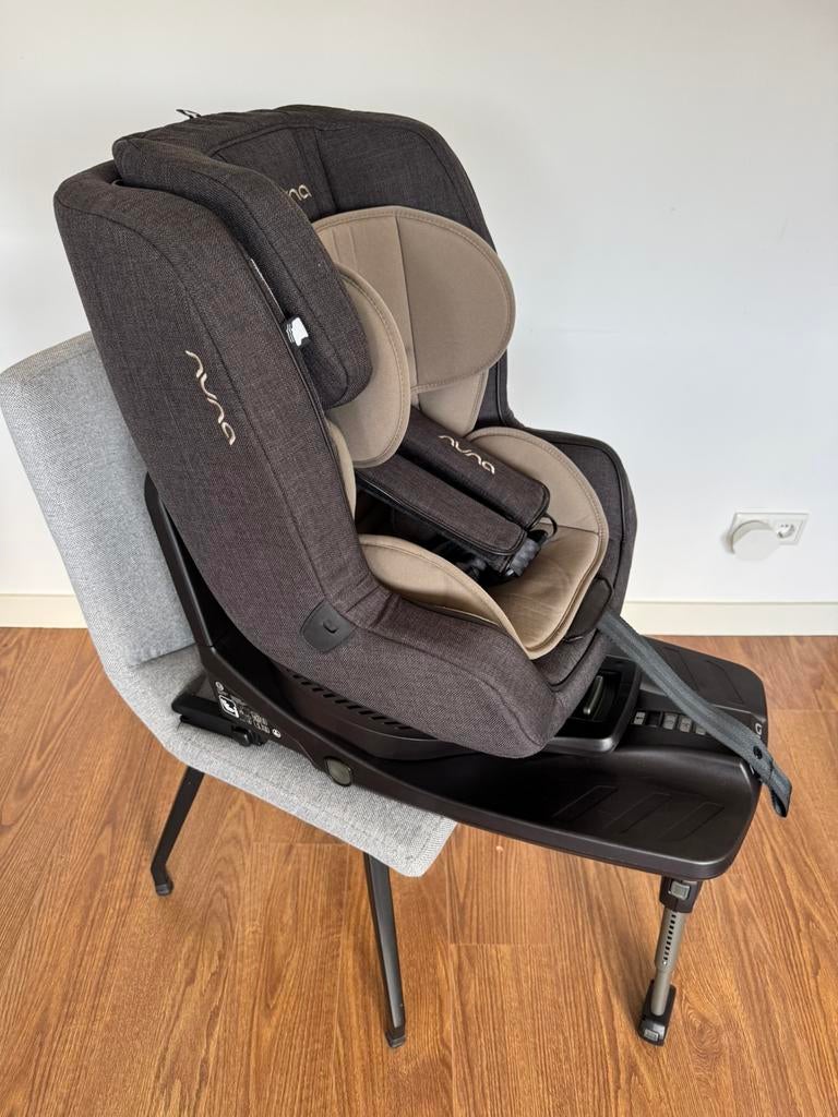 NUNA Rebl plus - 360 gr. draaibaar., Verstelbare rugleuning, 0 t/m 18 kg, Zo goed als nieuw, Isofix