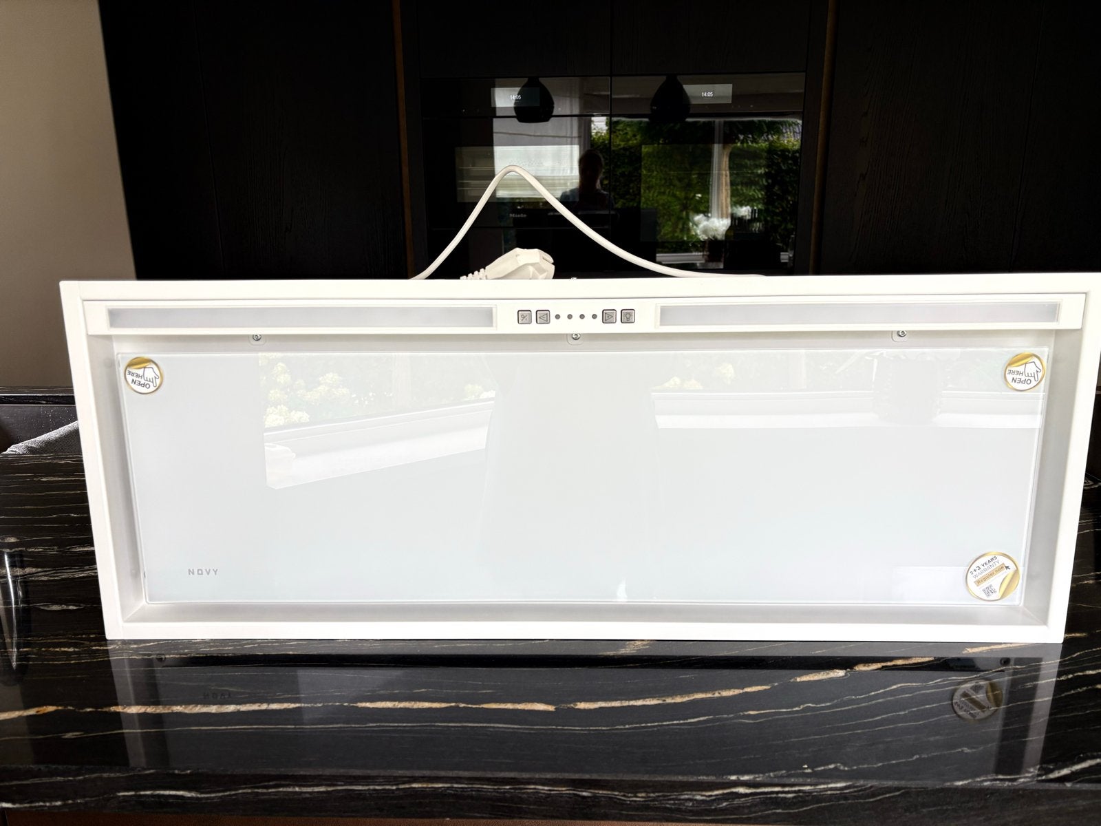 NIEUWE Novy integreerbare afzuigunit model 2608, Ophalen, Nieuw, Vlakschermkap, Motor