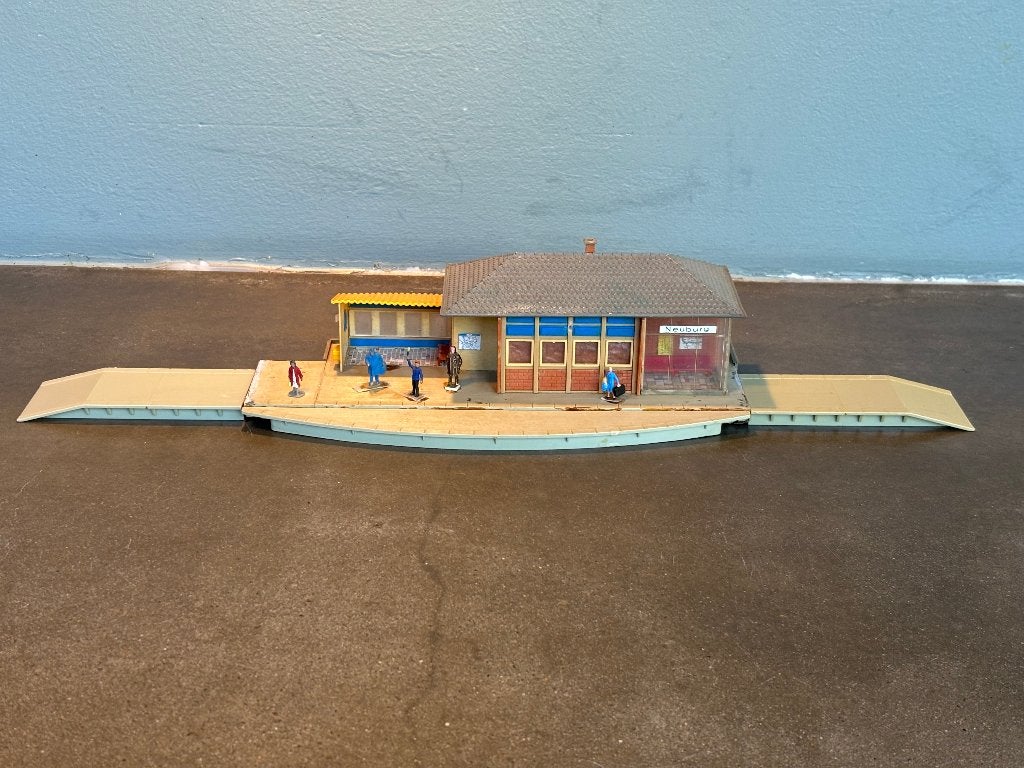 Faller B 97 station Neuburg, Hobby en Vrije tijd, Modeltreinen | H0, Overige merken, Gebruikt, Gelijkstroom of Wisselstroom, Brug, Tunnel of Gebouw