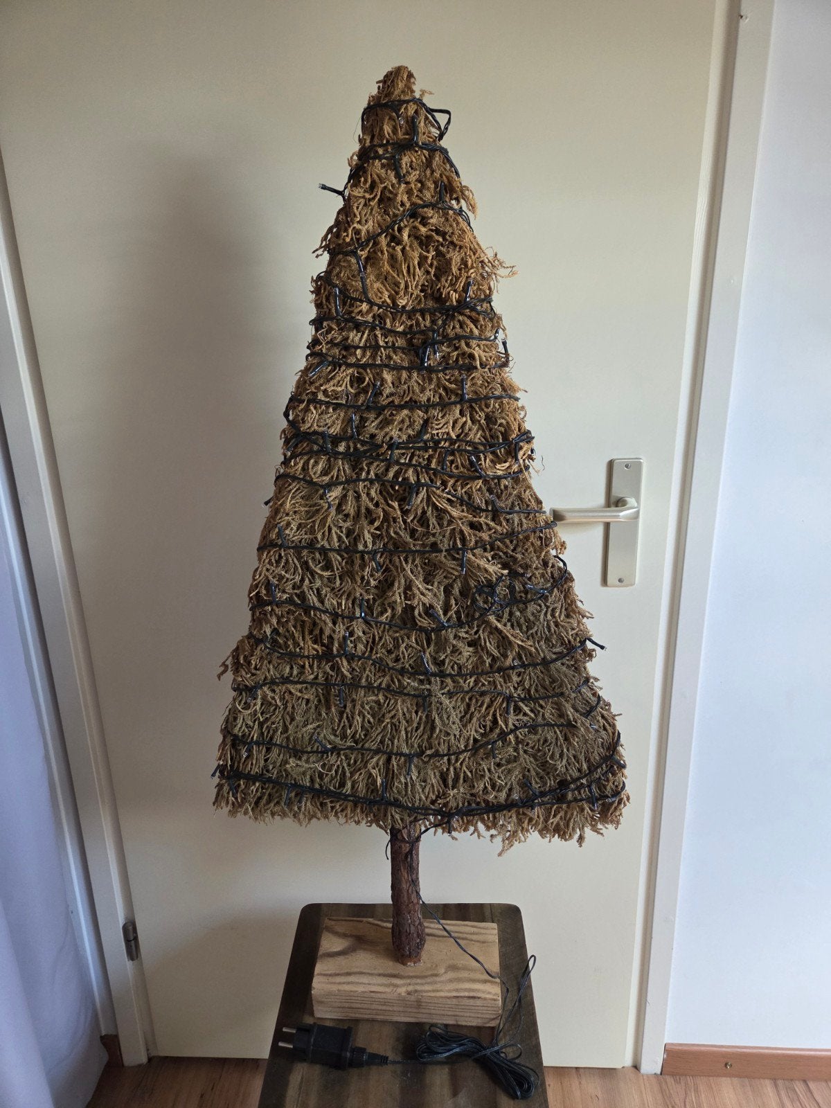 kerstboom met verlichting, Ophalen, Zo goed als nieuw