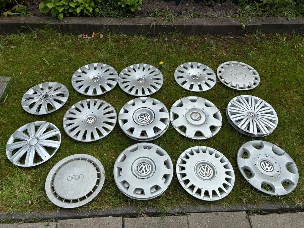 Vw en audi wieldoppen, Auto diversen, Wieldoppen, Ophalen