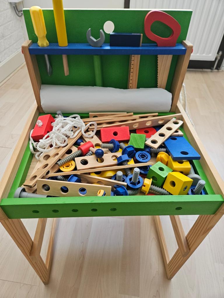 Te koop houten werkbank,
als nieuw, Kinderen en Baby's, Speelgoed | Houten speelgoed, Ophalen, Zo goed als nieuw