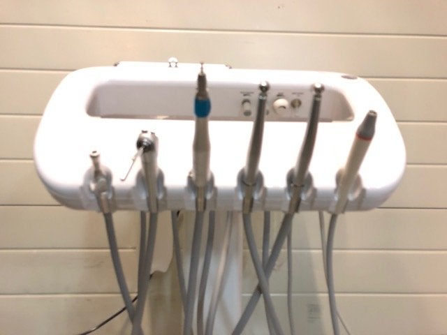Dental unit+scaler, curing light, 3wegspuit+handstukken, Diversen, Niet ingevuld, Nieuw, Niet ingevuld, Ophalen