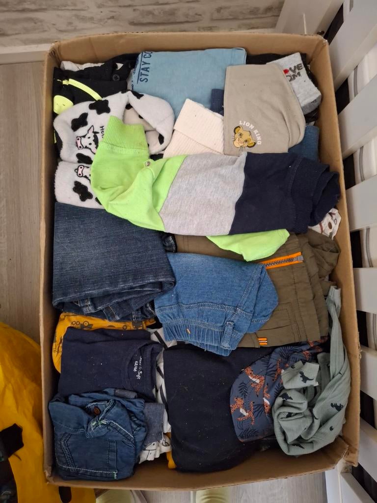 Grote doos jongensbabykleding maat 50-74, Kinderen en Baby's, Babykleding | Baby-kledingpakketten, Ophalen of Verzenden, Gebruikt