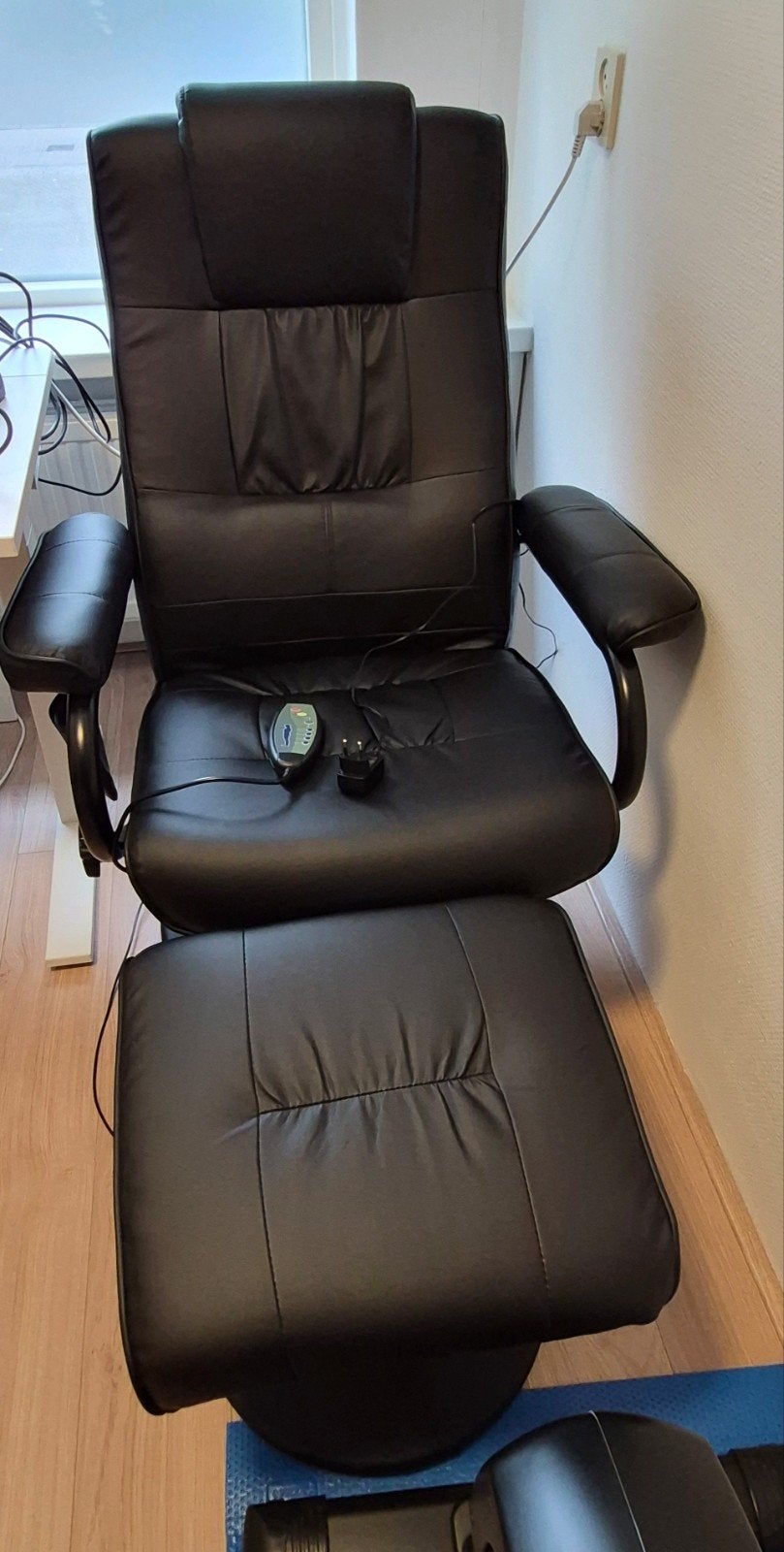 Luxe massagestoel met voetenbank - Zwart leer, Ophalen, Modern, Comfortabel, Zwart, Leer