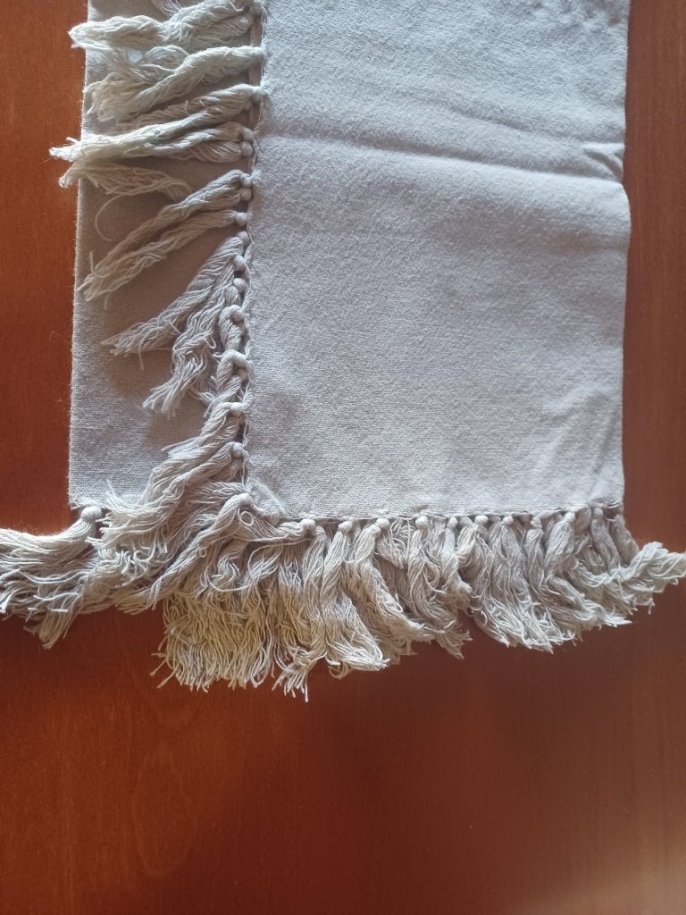 Boho linnen Tafelkleedje met Macramé Franjes, Huis en Inrichting, Tafelkleden, 81 cm, Linnen, Vierkant, Nieuw
