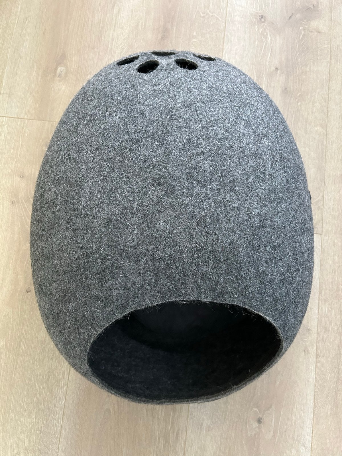 Vilten grijze kattenmand afritsbaar, Ophalen, Gebruikt, Vilt
