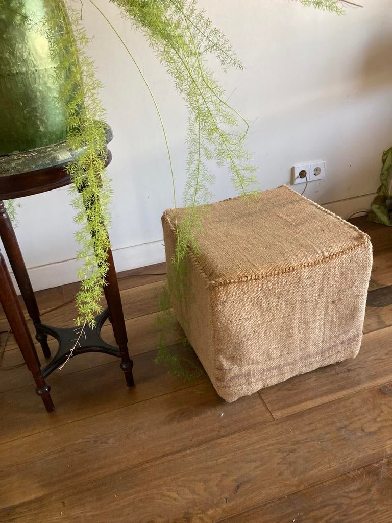 Jute poef, Huis en Inrichting, Ophalen of Verzenden, Zo goed als nieuw, Rond, Minder dan 50 cm