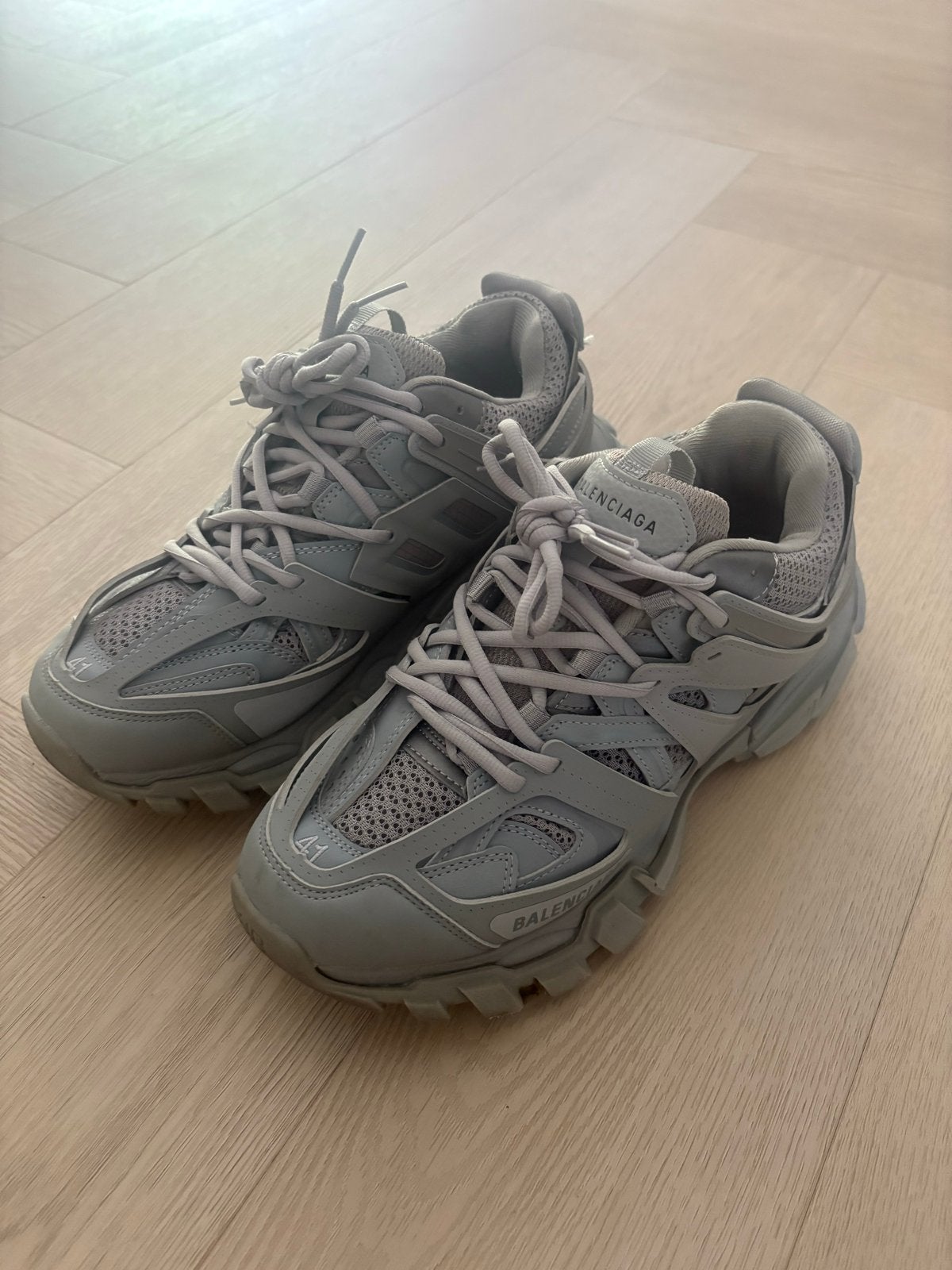 Balenciaga Track Sneakers Grijs Maat 41, Ophalen of Verzenden, Zo goed als nieuw, Grijs, Sneakers of Gympen