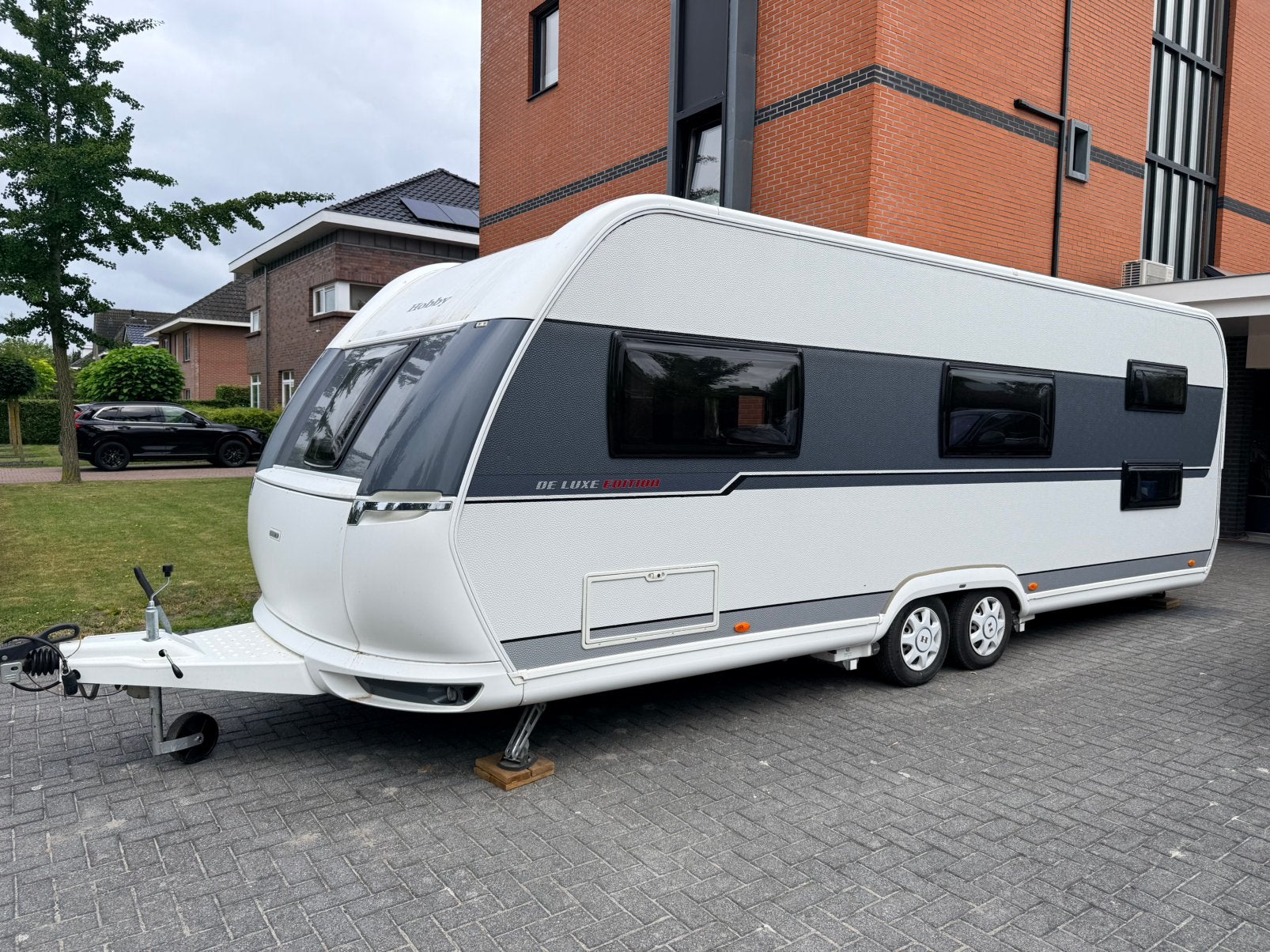 Hobby 650 KMFE DeLuxe 2019:dubbele mover, airco en voortent!, Caravans en Kamperen, Caravans, Rondzit, Hobby, Particulier, Kachel