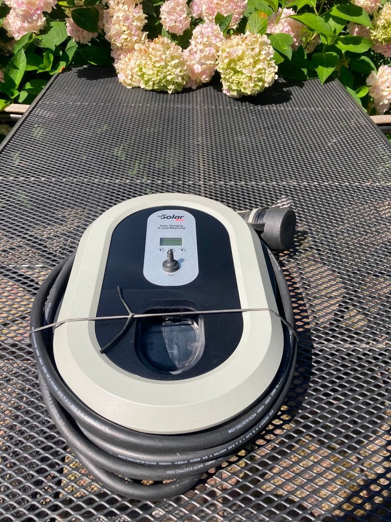 Ratio Solar Box Laadpaal met 10m Type 2 Kabel, Ophalen of Verzenden, Gebruikt, Laadpaal en Laadkabel
