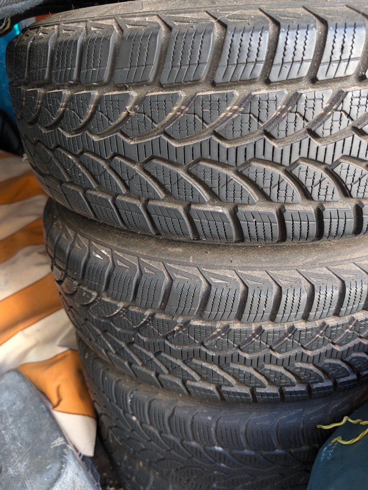 Bridgestone Blizzak winterbanden 195/65/15, 7mm profiel, Ophalen, Gebruikt