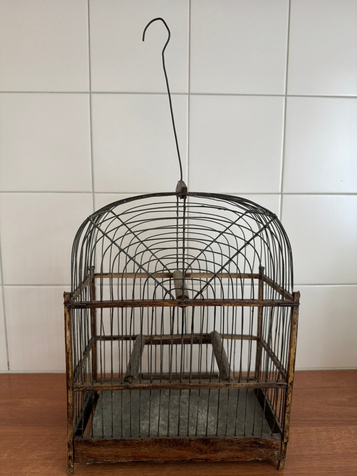 Oude, antieke vogelkooi met metalen ophanghaak, Antiek en Kunst, Ophalen