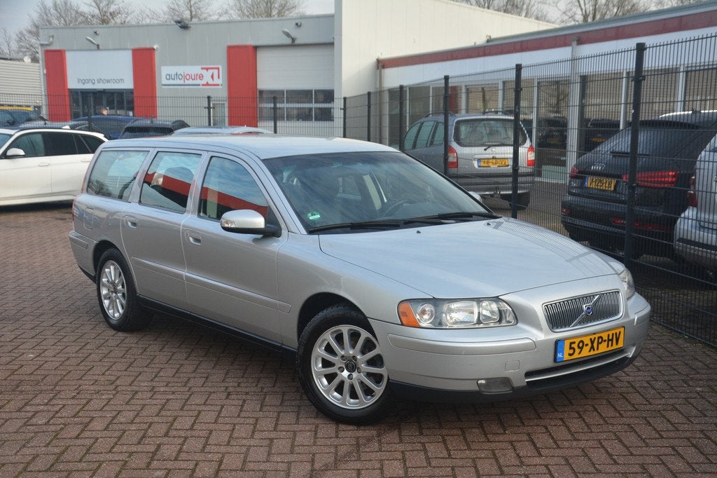 Volvo V70 2.4 Edition | Clima | Cruise | Leer | NL Auto! |, Auto's, Volvo, Voorwielaandrijving, Zwart, 170 pk, Euro 4
