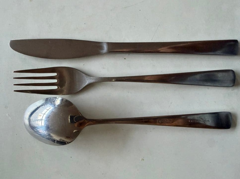 Sola Bestekset K. ter Laanschool - Lepel, Vork, Mes, Ophalen of Verzenden, Rvs of Chroom