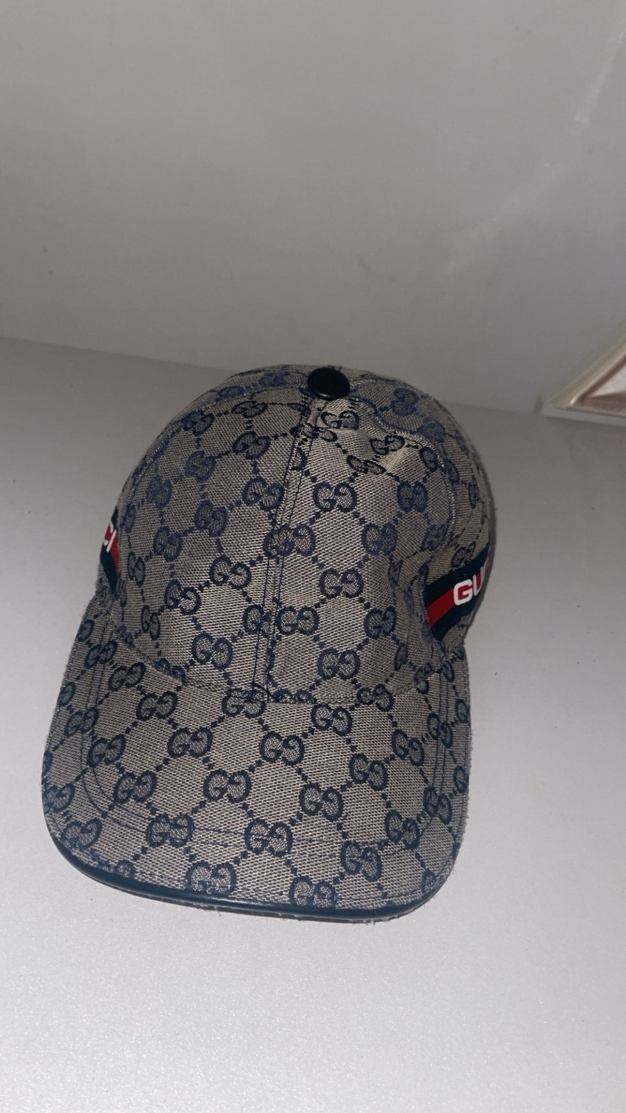 Gucci pet, Ophalen, Zo goed als nieuw