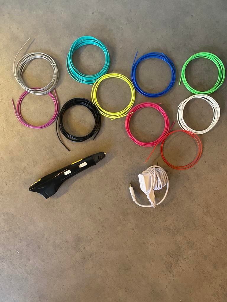 3D pen met oplader en vullingen, Ophalen of Verzenden, Gebruikt