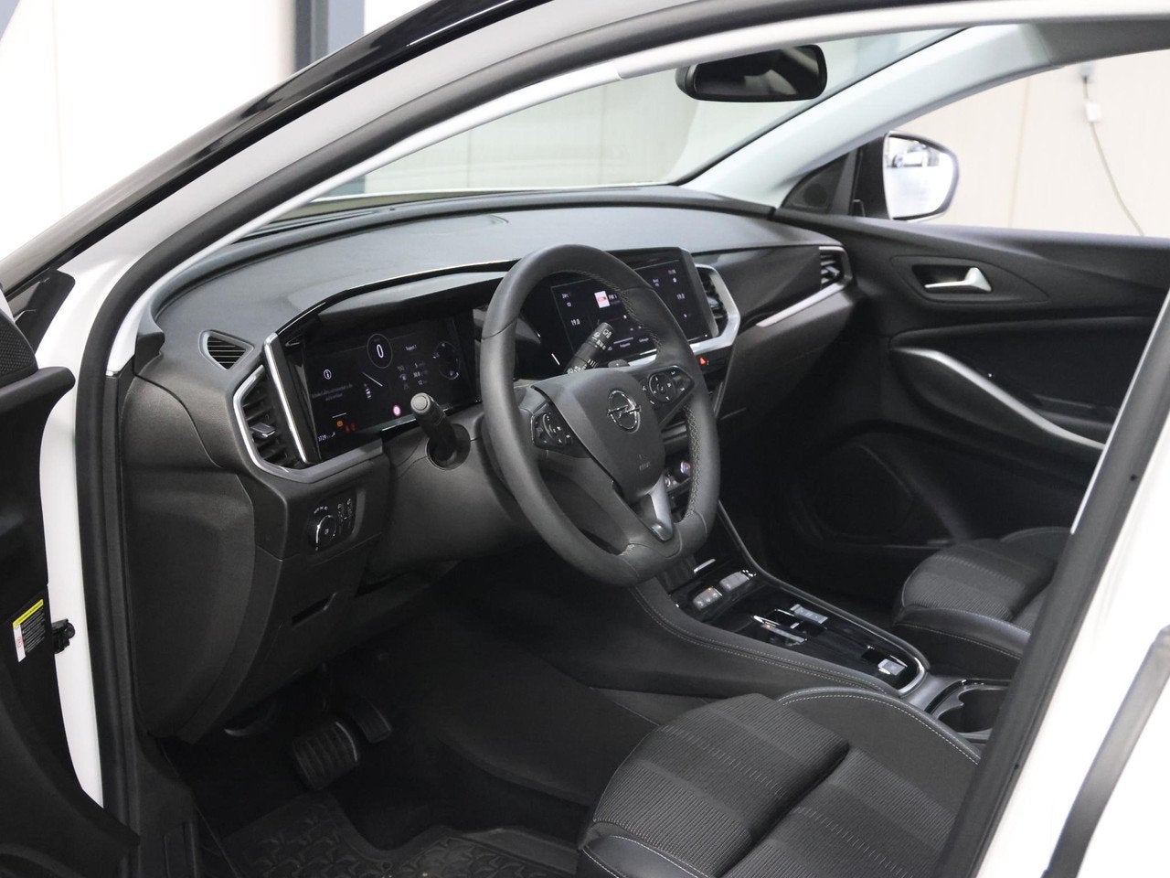 Foto 11 van Opel Grandland 1.2 130PK Turbo GS | 1ste eigenaar | AppleCar
