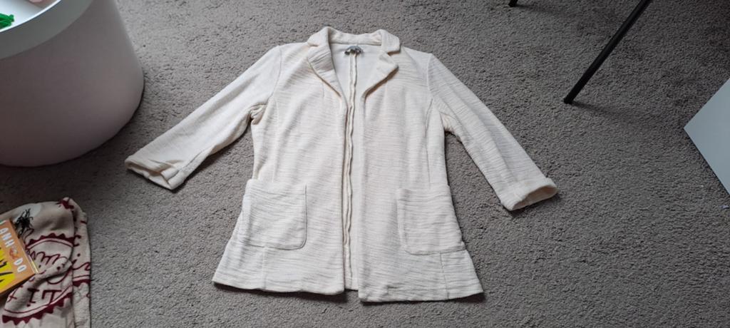 ZGAN Crème Blazer - Maat 38, Kleding | Dames, Jasjes, Kostuums en Pakken, Maat 38/40 (M), Overige kleuren, Ophalen of Verzenden