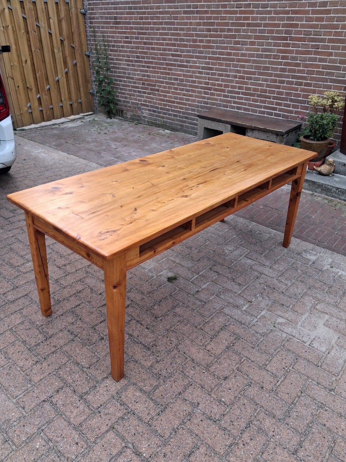 Robuuste houten eettafel - massief grenen, Antiek en Kunst, Ophalen