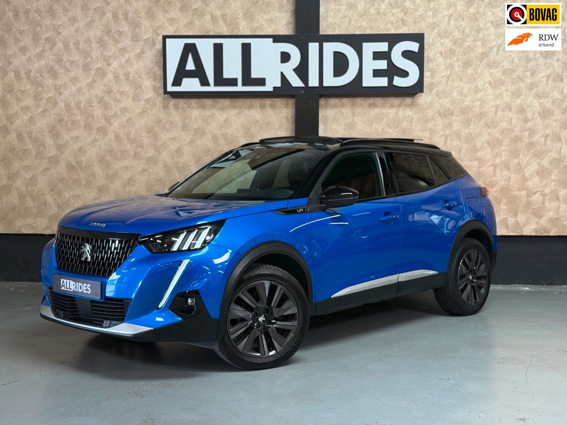 Peugeot 2008 1.2 PureTech GT | Pano | Camera | Led | Sfeerve, Dealer onderhouden, 1199 cc, Blauw, 1180 kg