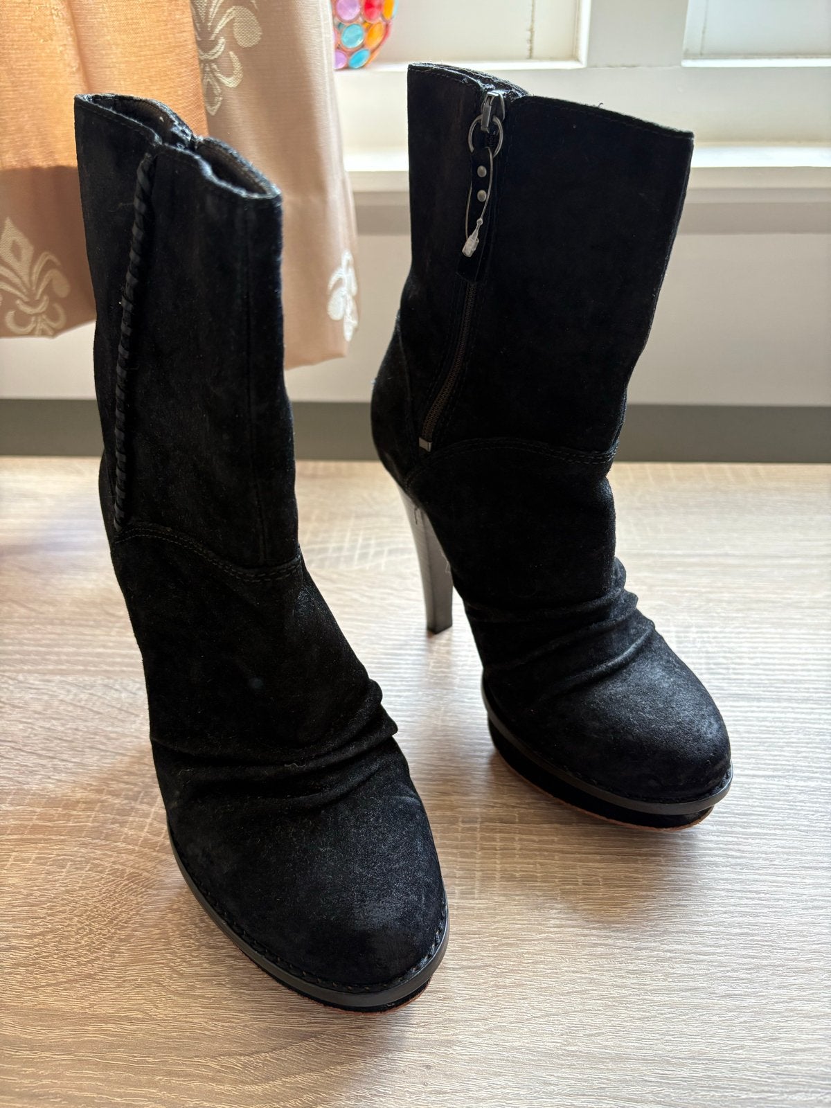 Ugg pumps, zwart, maat 37, Kleding | Dames, Schoenen, Pumps, Zwart, Nieuw, Ophalen of Verzenden