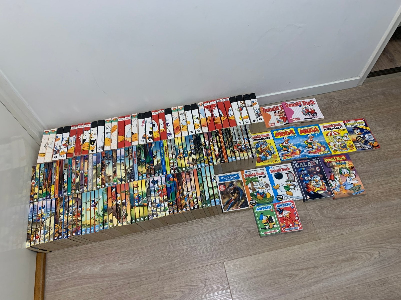 148 Donald Duck Pockets (opruiming), Meerdere stripboeken, Ophalen, Zo goed als nieuw