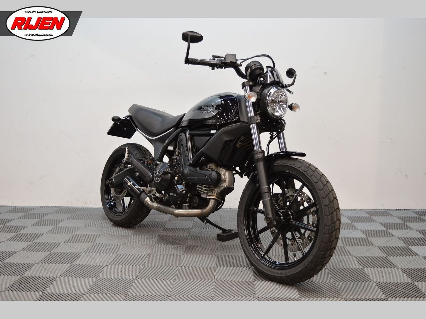 DUCATI SCRAMBLER SIXTY2 (bj 2017), DUCATI, 2 cilinders, Bedrijf, Onbekend