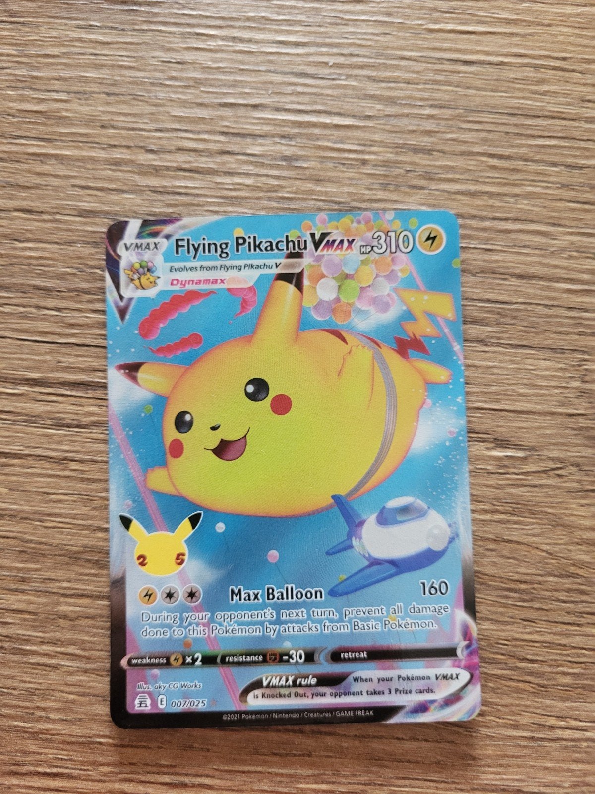 Pokémon Flying Pikachu VMAX 007/025 Celebrations Kaart, Ophalen of Verzenden, Zo goed als nieuw, Losse kaart