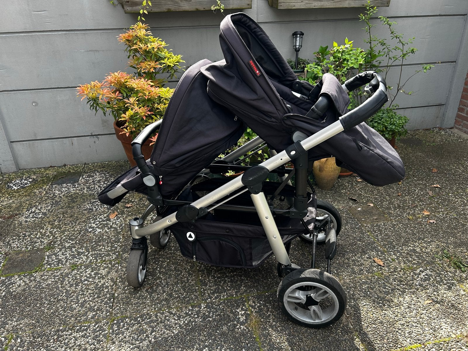 Dubbele kinderwagen met reiswiegen en zitjes, Gebruikt, Duowagen, Combiwagen, Ophalen